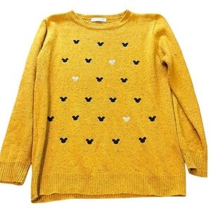 A54-Disney yellow Mickey Mouse crew neck sweater #DisneyInspired